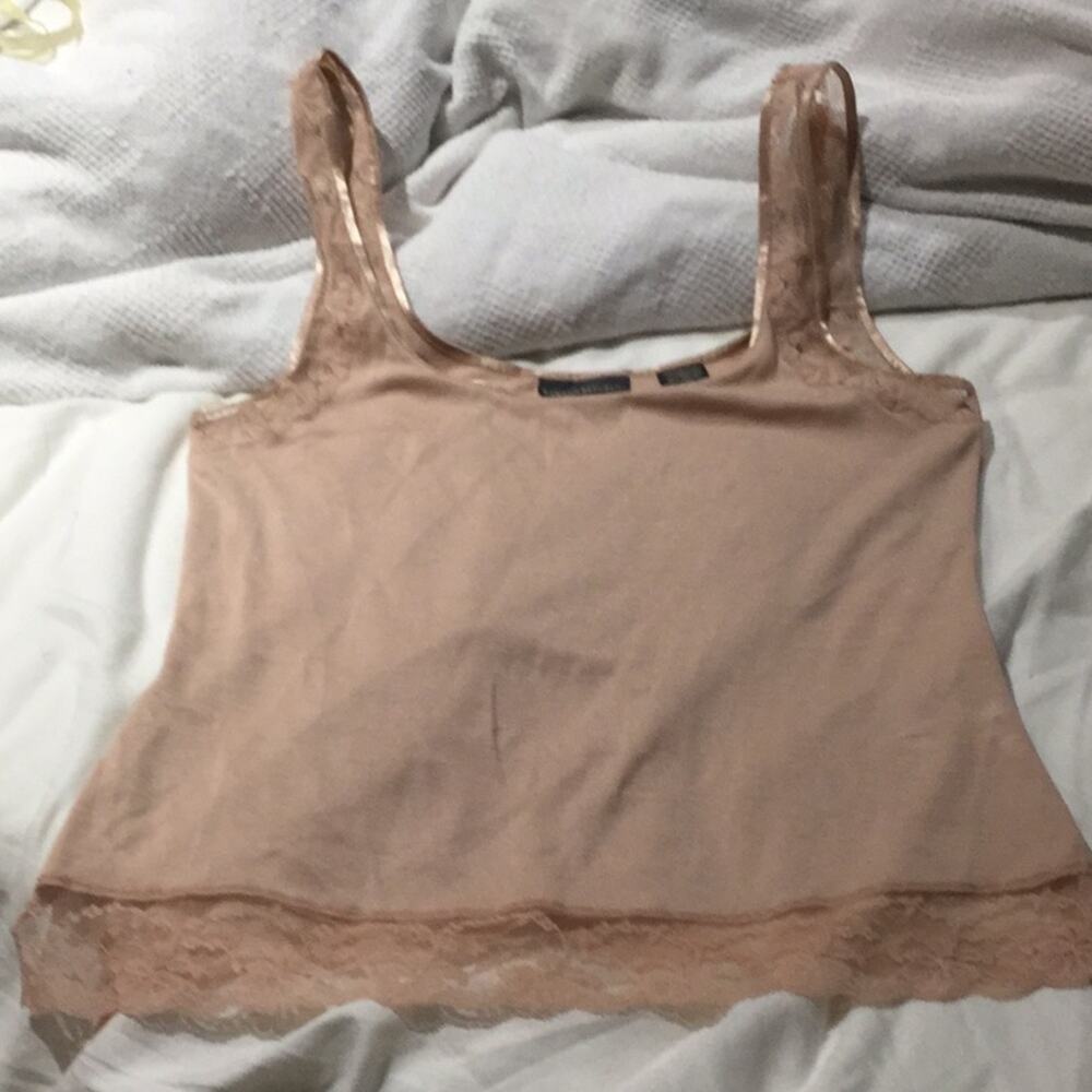 Banana republic M peach tank lace trimmed like new